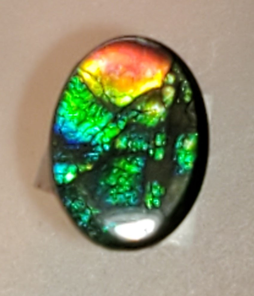 Oval Ammolite 8x6mm Triplet – Red & Green Gemstone – Canadian Fossil Jewelry Cabochon