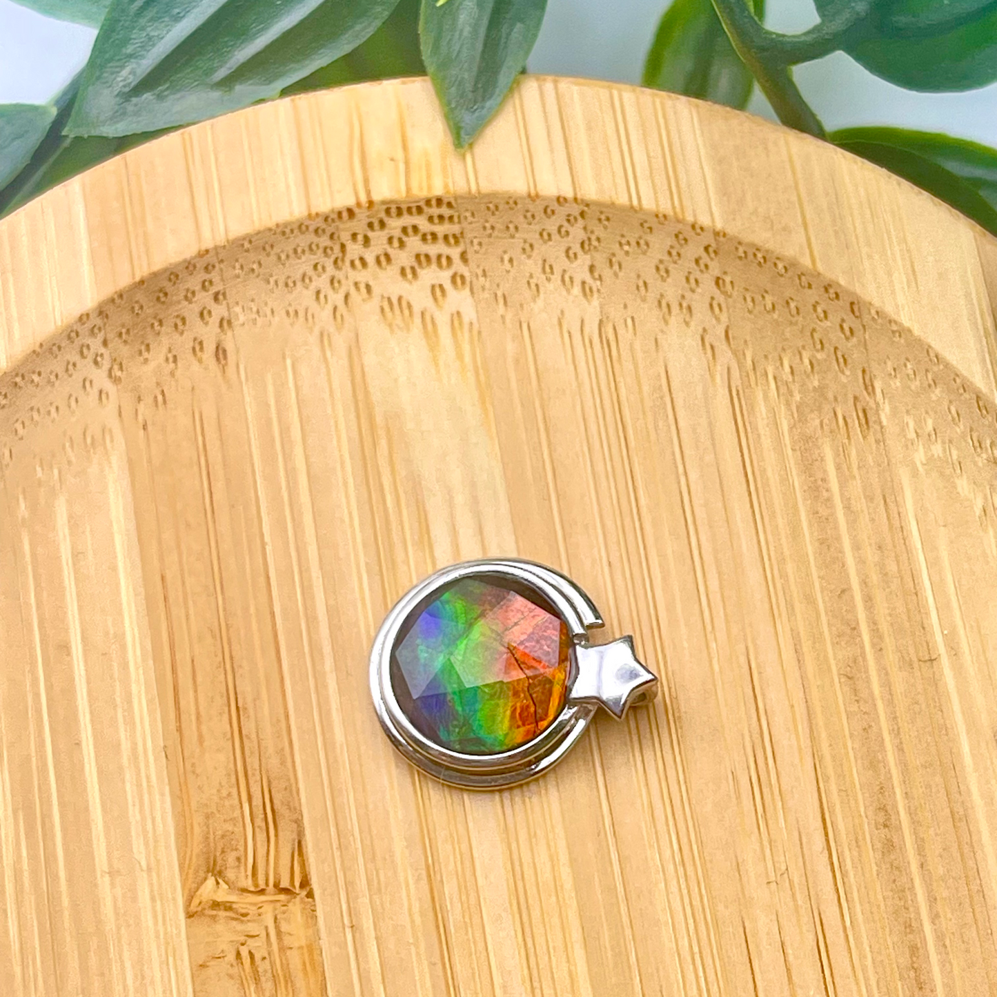 Sterling Silver Faceted Ammolite Pendant - Red Green and Blue Round 12x12 Gem