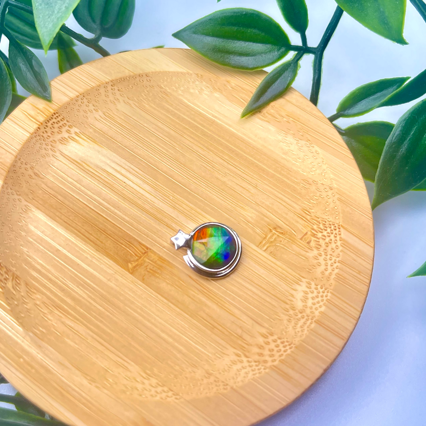 Sterling Silver Faceted Ammolite Pendant - Red Green and Blue Round 12x12 Gem