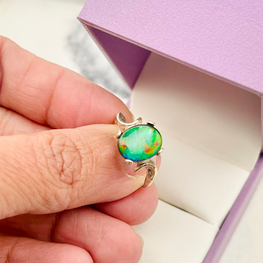 Exquisite Sterling Silver Ring with AA Grade Alberta Ammolite – 10x8mm Emerald Green, Gold & Bluish Purple Hues (US Size 6 ¾)